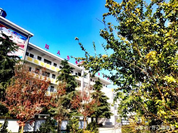 学生作文大赛获奖,先是被取消获奖,后道歉又不被原谅,成年人? 1