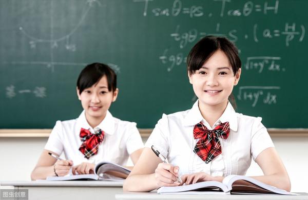 原创 “以物拟人”构思考场作文，说明一个道理或表达一种观点 2