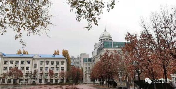 【附中作文】不屈为辅，爱国为本