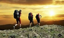 登山人的选择励志故事