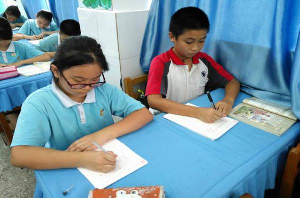 这所小学期末先考作文,老师说出卷水平高,难住了不少学生 2