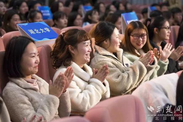 开口就是满分作文!第六届全国大学生评论大赛“神仙打架”,文末送书 1