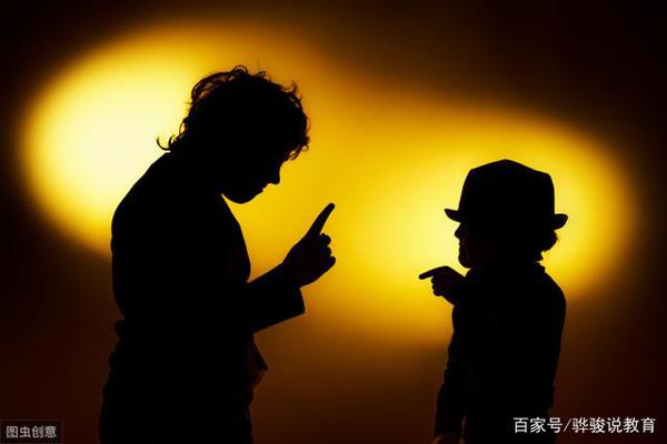 期末考试作文点评：《无法忘却的感动》