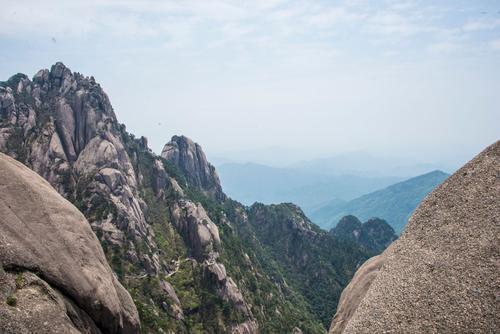 险峻黄山 爬黄山作文400字