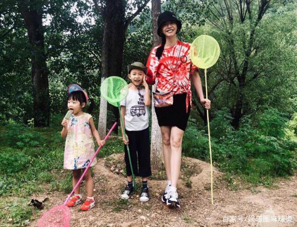 明星辅导孩子也苦恼?姚晨辅导儿子写作文,“抖包袱”逗乐了网友 8