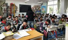 小学生作文火了，但点睛之笔却是，老师的评语！