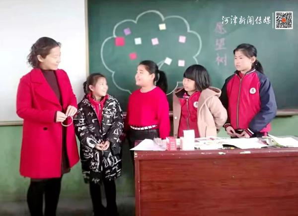 鞠振书记推荐书目读后感：平凡是生活的本色