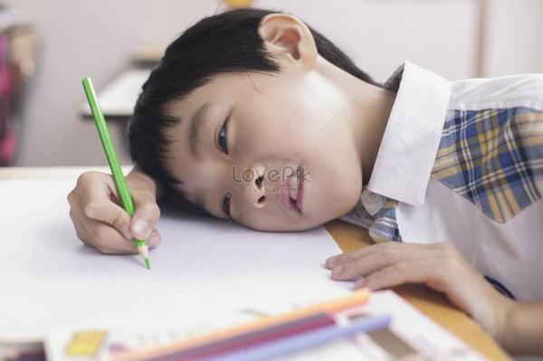 逆天:小学生三观最正的爱情作文!网友:这就是爱情最美好的样子! 2