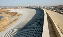 水利工程土石坝与围堰的施工技术要点论文