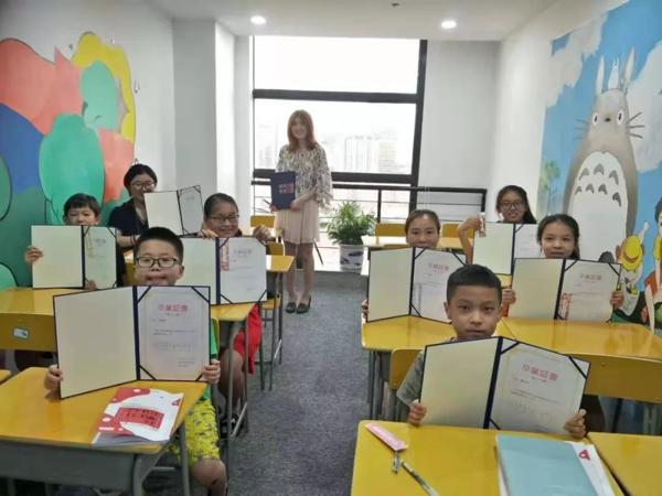 这是一篇正经的品牌授权合作文案 22