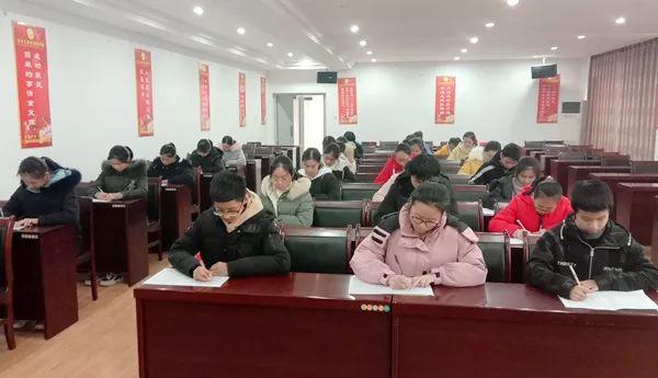 笔墨书香满校园，作文竞赛展风采--——记九年级现场作文竞赛 1