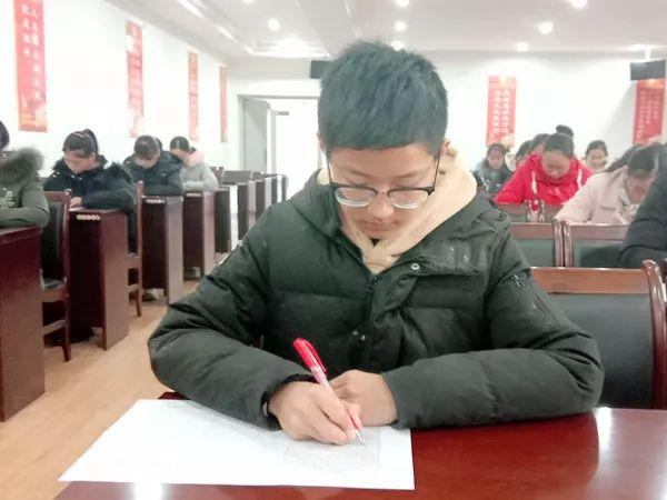笔墨书香满校园，作文竞赛展风采--——记九年级现场作文竞赛 6