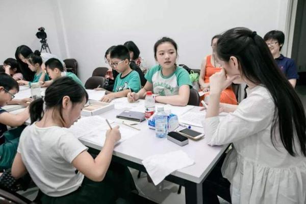 小学生作文《还我自由》,老师评语是亮点,家长:休想逃出我的手 7