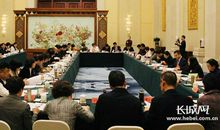 【两会现场】政府工作报告委员读后感：学思践悟 步步落实