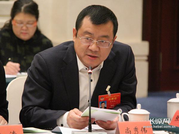 【两会现场】政府工作报告委员读后感：学思践悟 步步落实 1