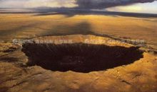 大峡谷，陨石坑散文