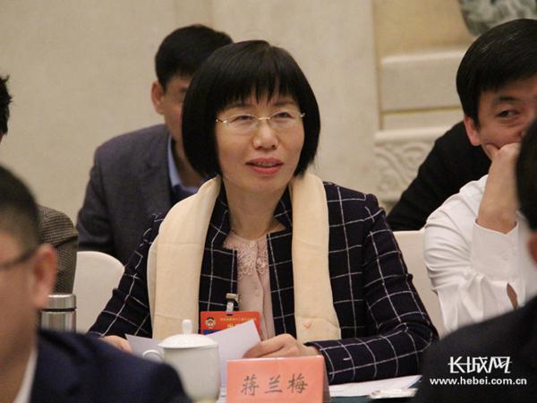 【两会现场】政府工作报告委员读后感：学思践悟 步步落实 4