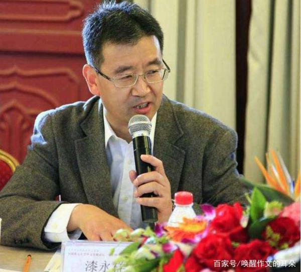 北大教授怒斥:不辨男女,不说人话!套路作文就是害人精!