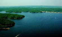 东北湖的春天 美丽的湖泊作文300字