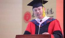 一篇特殊的《老人与海》读后感，竟登上北大光华管理学院毕业典礼！