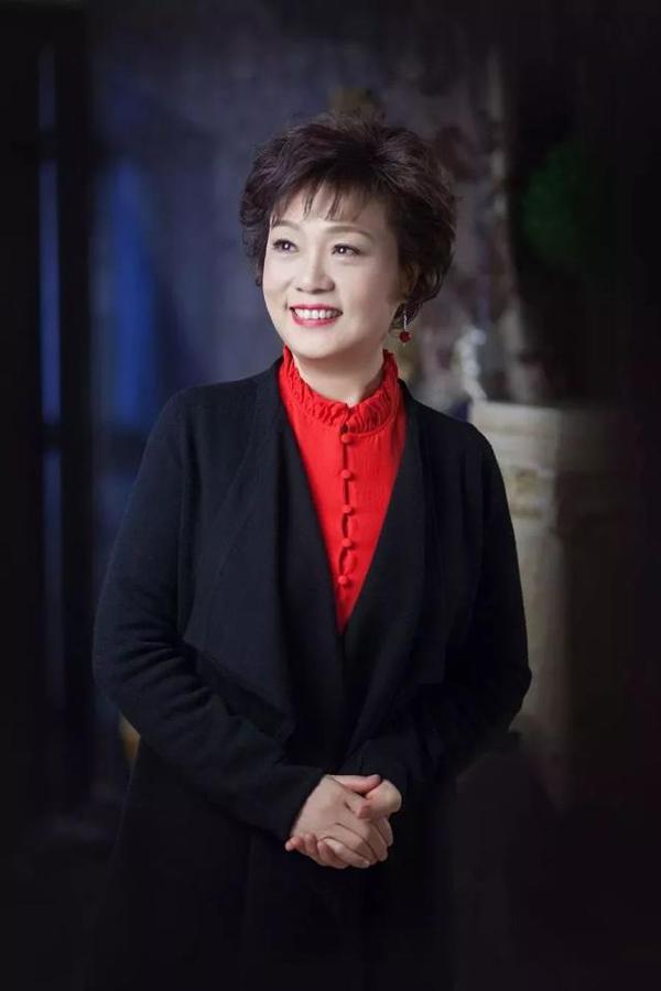 书评|百花盛开春满园——《共和国地产印迹·谢跃辉篇》读后感