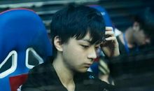 UZI替补离开RNG后更“放肆”，金贡被坑两把，气得写“作文”举报