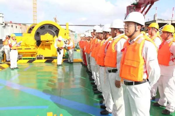《青春与祖国同在》读后感：深刻理解青年的时代使命 5