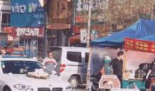 ▶老师让我们写作文不能少于300字，一同学的作文是这样写的...