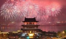 灯火通明的除夕作文