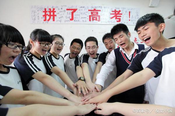 2018全国唯一满分作文,刷遍朋友圈的“酒文章”,是高中生写的? 1