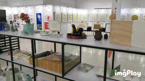 「校庆」艺作文华渡龙马,峥嵘岁月共奋进——记“龙马奋进 艺作文华——中央财经大学建校70周年文化与传媒学院师生作品展”顺利举办 9