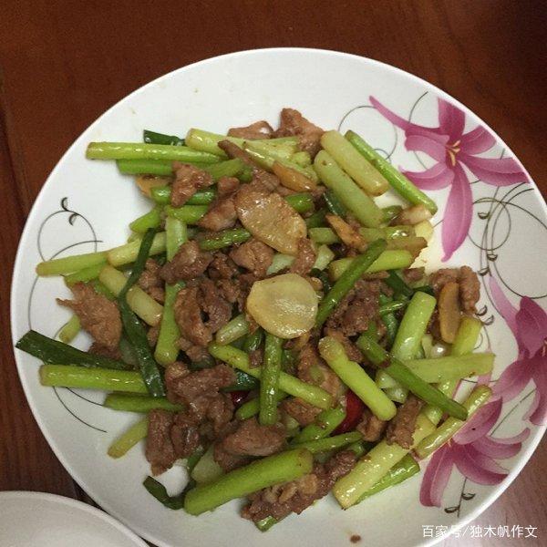 四年级作文:我的蒜苔炒肉