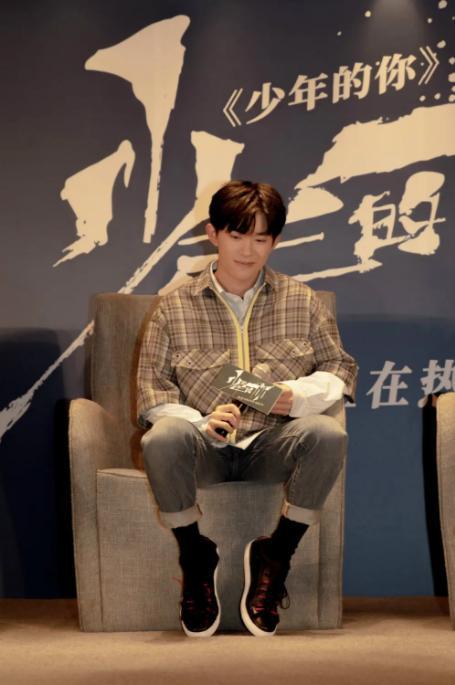 易烊千玺为少年的你写了篇“作文”,文采超好不愧是中戏大学生 3