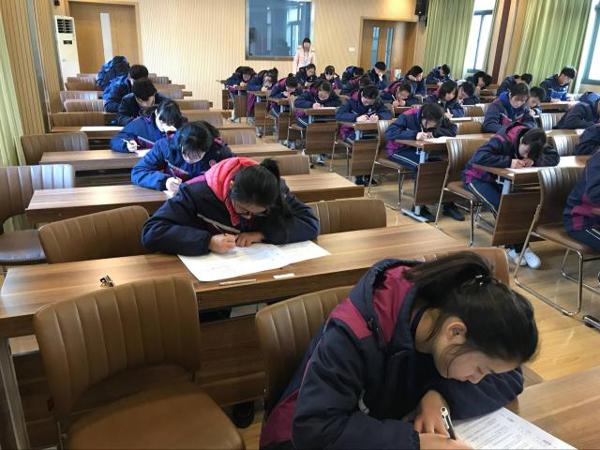 中学作文出现“奇葩”题目武松打虎,家长:这不是“猫”吗? 2