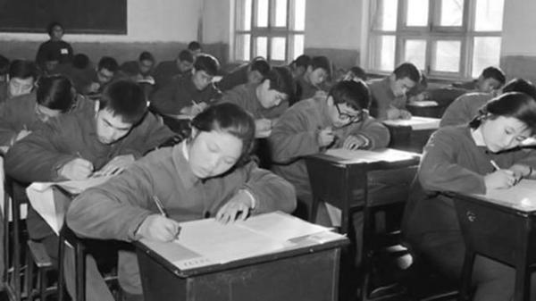 1977年恢复高考后的第一个女状元,作文只扣1分,还登上人民日报 1