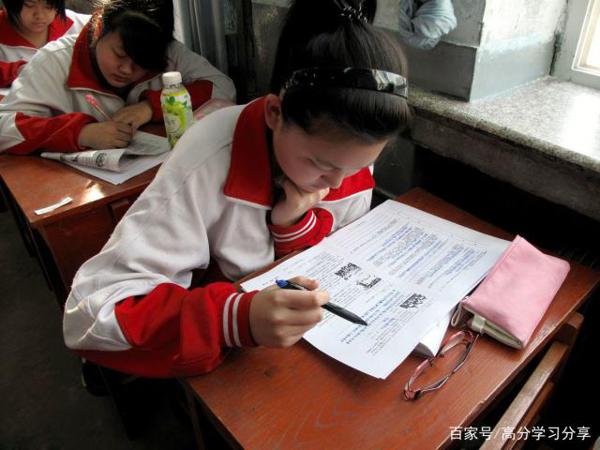 语文考试,背熟公式就能写出好作文?大错特错!这四个字才是重点 1
