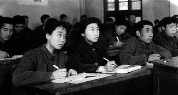 她是恢复高考后第一位女文科状元,作文近乎满分,被北大录取 1