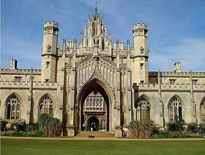 关于德国和英国大学校训的特色