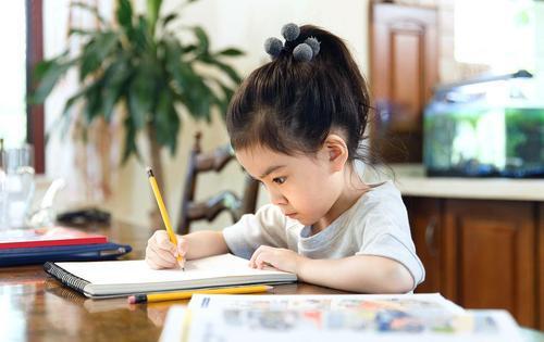 原创 我一个大学毕业的，辅导一个小学生写作文咋都这么难 5