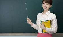 原创 中考作文名师押题：《小灰兔求职记》，研读材料，提取写作的话题