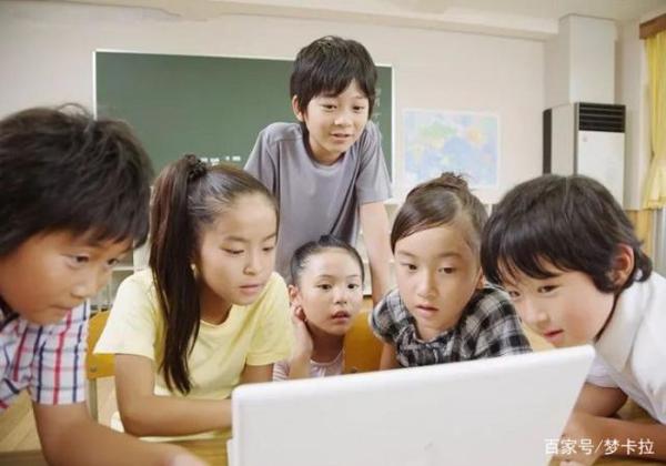 千篇一律的小学生作文,总能带给我们别样的乐趣,说错话的故事 1