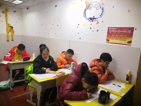征战“联合杯”，赢“楚才证”，博奥千名学子逐鹿作文至高荣誉！ 1