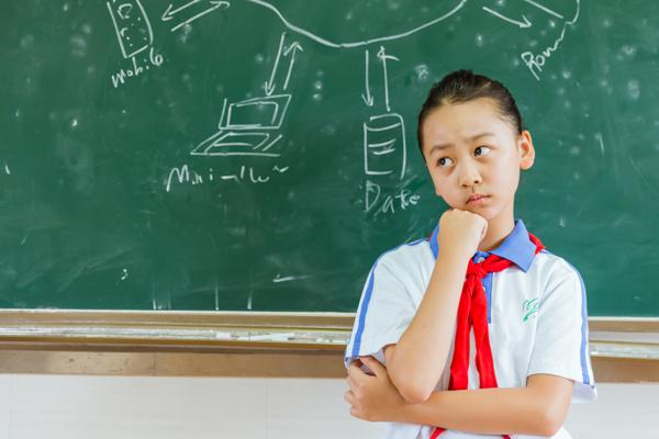 晨览作文——良好的题材，加上美妙的语言。 1