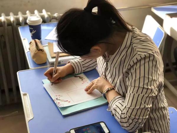 大作文老师的“科目一”考试 1