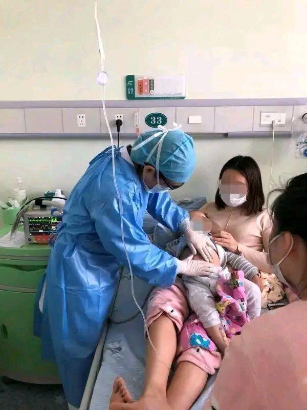 武汉疫情汹涌来袭,这篇8岁的小学生作文火了,网友:泪目 1
