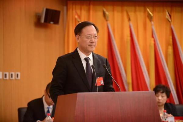 书评丨“责任央企”的责任观——《共和国地产印迹吴仕岩篇》读后感