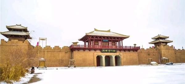 余秋雨《阳关雪》和《南方的毁灭》读后感 1