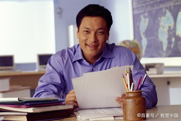 试着把写人作文的重点放在描写人物品质上,会有意想不到的效果 1