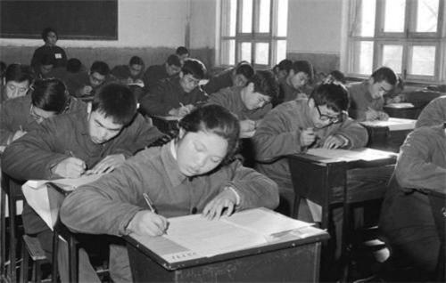 恢复高考后首位文科女状元:语文考99分,作文登人民日报,现怎样 3