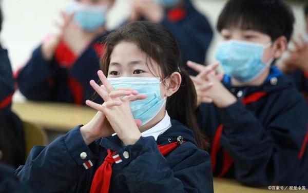 2020中考英语抗疫主题作文预测:这15篇满分范文一定要背会!